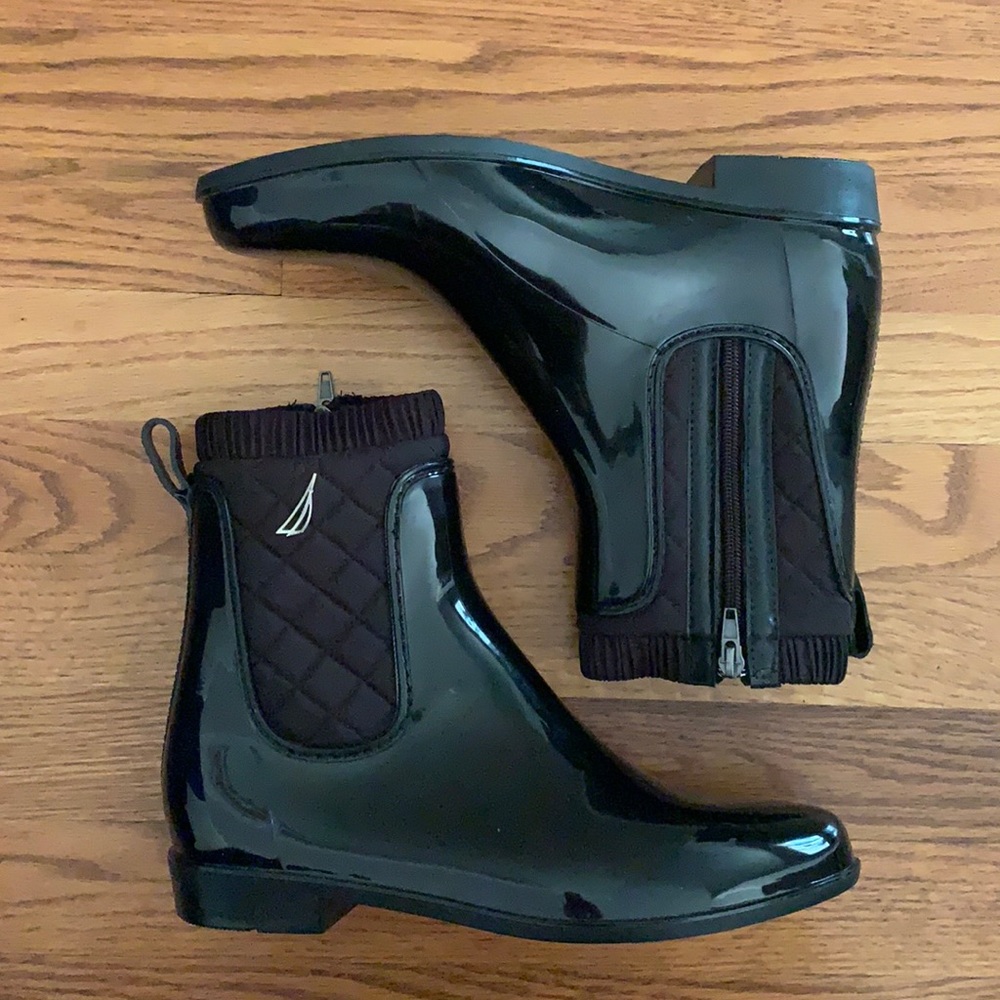 NWOT Nautica Women’s Ankle Rain Boots